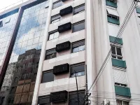 Master Express Alberto Bins - 200 Metros do Hospital Santa Casa Hotels near Beira Rio Stadium