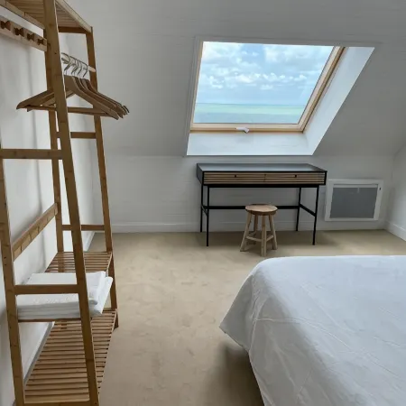 Spacious, Central Villa in 2nd Row.