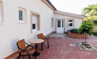 Kollar D Guest House - Prenoćište