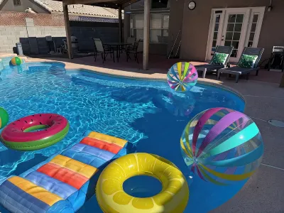 Remodeled Pool Villa with High Ceilings Near Summerlin Hotels in Summerlin-Northwest Las Vegas