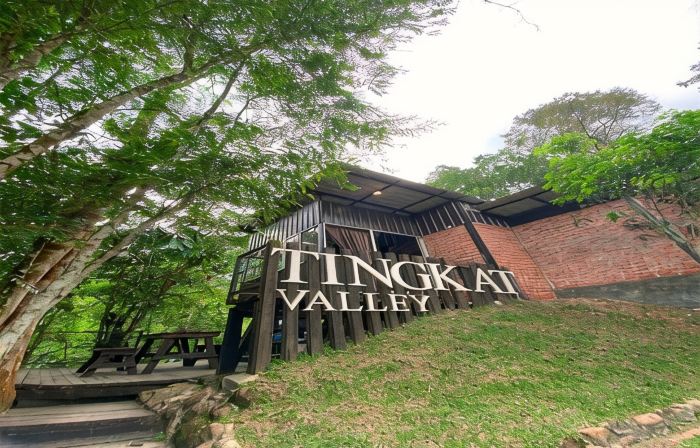 Tingkat Valley