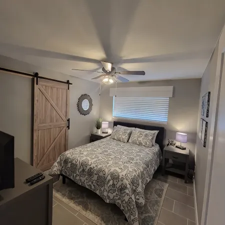 Lodging and entertainment all wrapped into one great place! Hotels in Apache Junction