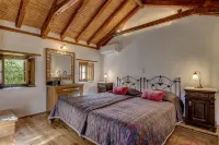 Malvasia Traditional Hotel