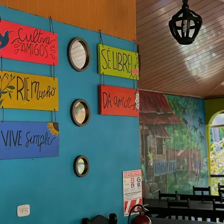 Hotel El Icaco Tortuguero