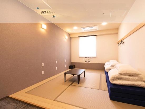 Wild Cherry Blossom-Hostel,Tokyo Koganei-