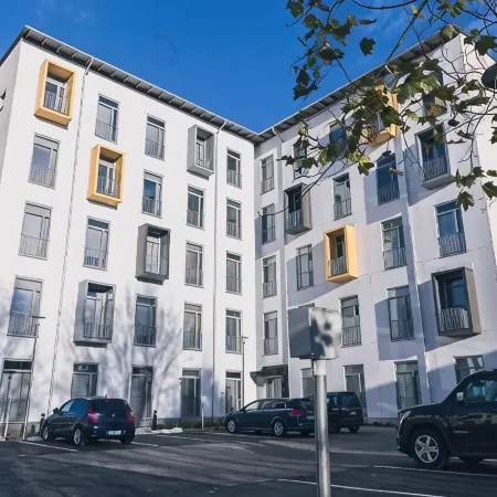 Spot Apartments Airport