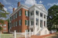 Choctaw Hall Bed & Breakfast