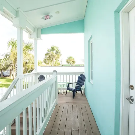 Salty Kisses Seaside Condo just steps to the beach and fishing pier