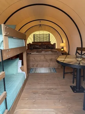 Klondike “Conestoga” Wagon at J&J Cabins