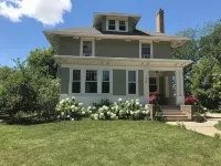 CRAFTSMAN’sUPSTAIRS! 3 bd rm w/impressive attic! - 3 Sao