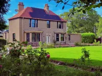 Red Roofs | 5BR Luxury | Near Edinburgh | EV Point Hotele w: 