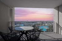 SIMPLY AMAZING VIEWS WITH 3 BALCONIES!! 4BR/4B/  ON THE INTRACOASTAL WATERWAY - 4-Star
