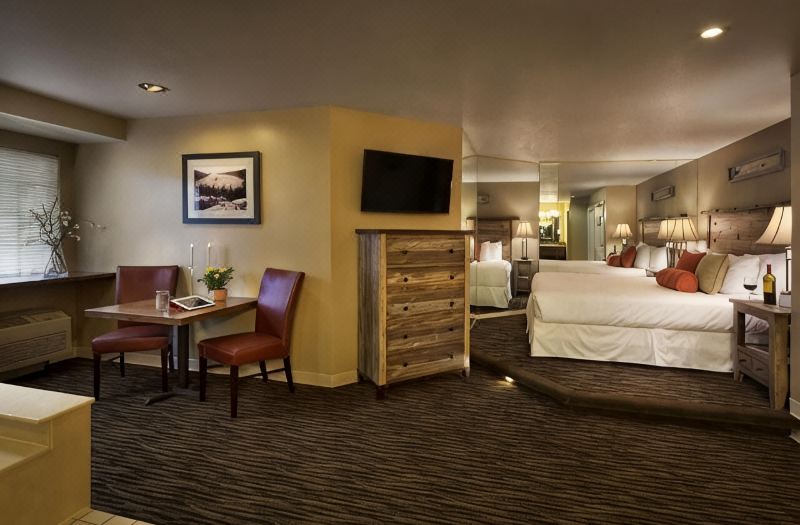 Postmarc Hotel and Spa Suites