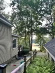 Lakefront Emerald Cove Cottage-3 bd, 2 ba -Sleeps 10 - 3-Star