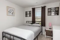 Lovely 3-bedroom house AC  WiFi in the charming Cambridge,Great Location!!!! - WiFi