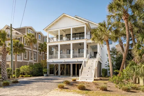 Luxury Custom Home Ocean View - Across from Beach- Walk Center St - Elevator - 4-Star