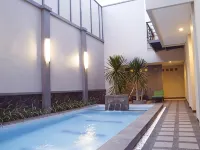 Kana Citra Guesthouse Hotels in Sambikerep