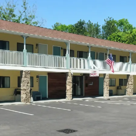 Hampton Motor Inn Отели в г. Хамптон
