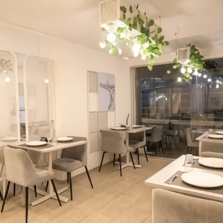 Z Bliss Suites, BKC