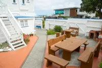 Moana Lodge - Hostels