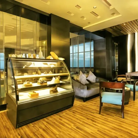 Swiss-Belhotel Balikpapan Отели рядом с достопримечательностью «Парк Бекапай»