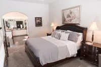 Lakehouse with private pool - WiFi
