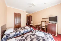 Red Hotel - bar