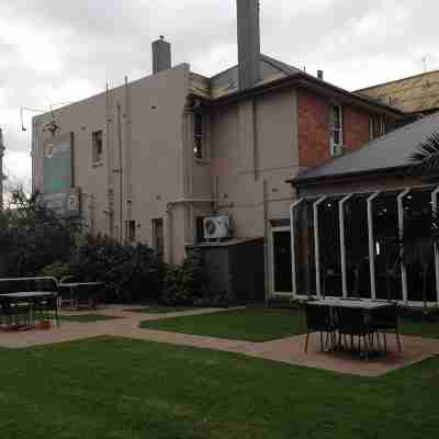 Burkes Hotel Motel Hotel Exterior