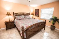 Palm Tree III Pool Home Waterfront - 4-Star