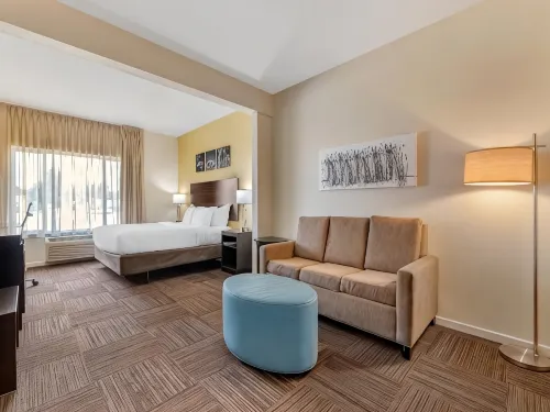 Sleep Inn & Suites - موقف سيارات