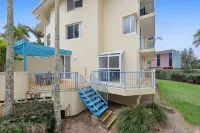 Cha Private Apts Diamond Beach - Homestays