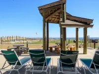 LAVISH OCEAN OASIS! DIRECTLY on the GULF, POWDERED SAND - ABUNDANT AMENITIES! - Private Pools