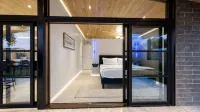 Modern Scottsdale Villa Walk to Old Town , 4Br Pool & Spa - Villas