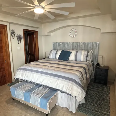 Dazzling Two Bedroom overlooking pool