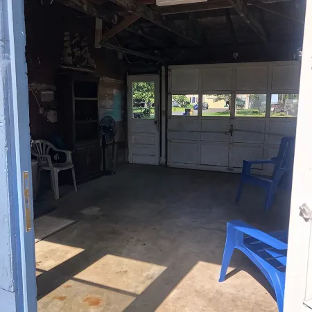 Quiet property on lake Oneida