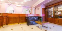 Men'Shikov' Mini-Hotel - parking