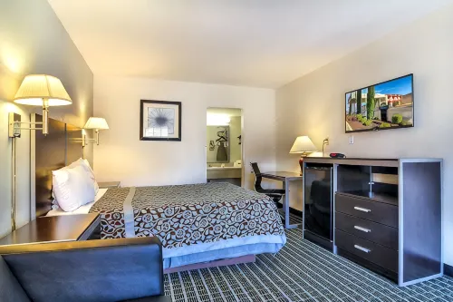 Days Inn by Wyndham Market Center Dallas Love Field - balcony