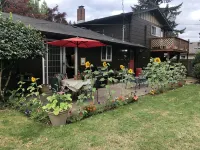 Emerald City Cozy Studio Suite - Stay near university fun – 5 min drive