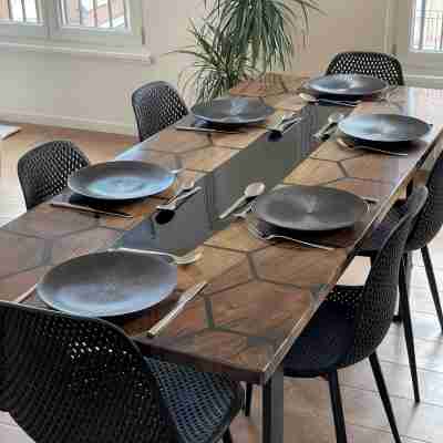 90m2 Hyper Centre Dining/Meeting Rooms
