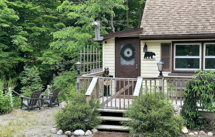 Escape to a Streamside Cabin in the Lower Catskills