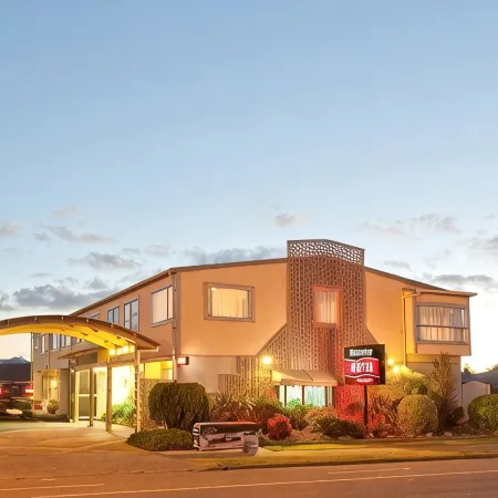 Riverview Motel