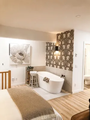 Country Spa Getaway Near Powell River. - 3-Star