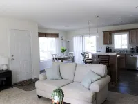 Coastal Retreat with dune access! Ξενοδοχεία στην πόλη Lakeside