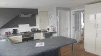 PANORAMIC VIEWS & OFF ROAD PARKING! - Apartments