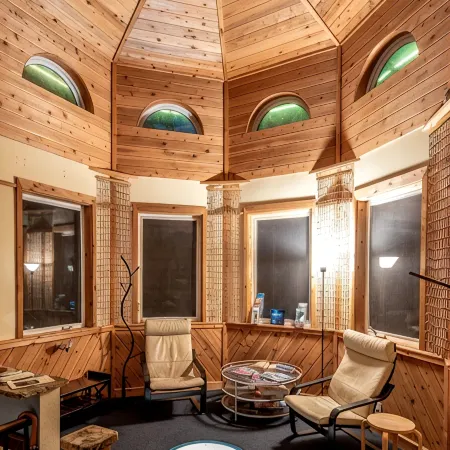 Aloft Apartment - Above It All (Not in a Box