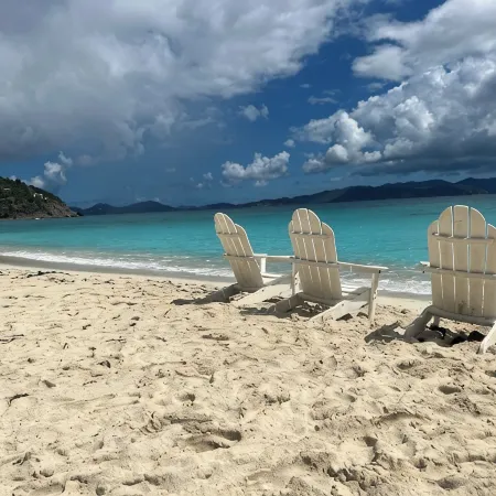 Oceanfront 2 bedroom/2bath in beautiful Bolongo Bay