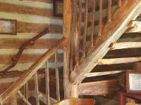 Glory Days Riverfront Authentic Restored 1800s Log Cabin Near Gem Mines Hotels in Cowee