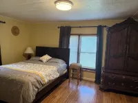 3 bedroom lakefront vacation home - Wifi