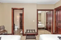 Lake View Condo - Walk to Saugatuck - balcony