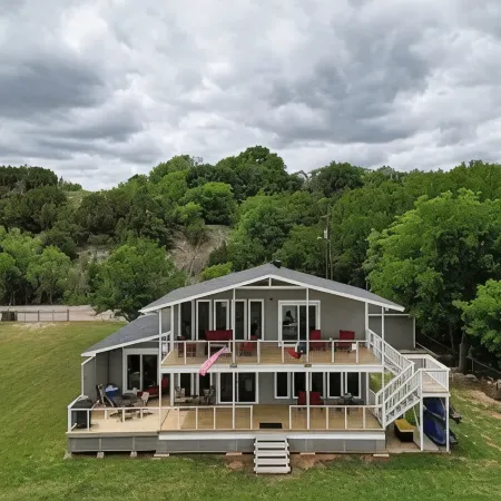 Modern Lake Grandbury Waterfront Home!